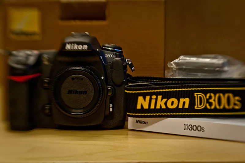 New Nikon D300s * Nikon D3X * Nikon D90 * Nikon D80 & Lens